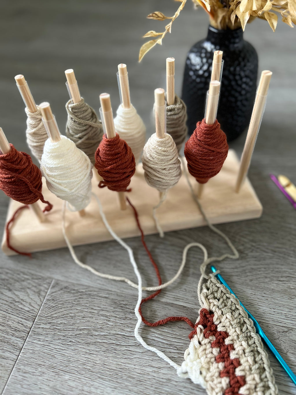 Yarn Bobbin Holder: Knitting & Crochet Colorwork