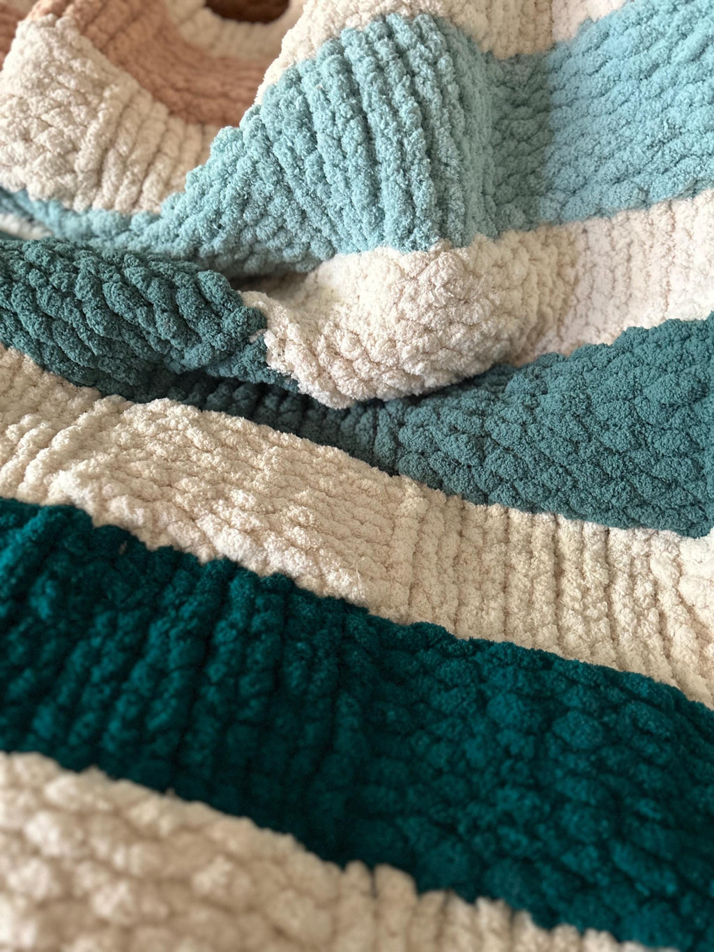 Basket Weave Gradient- Finger Knit Pattern – Finger and Loom (PDF Download)