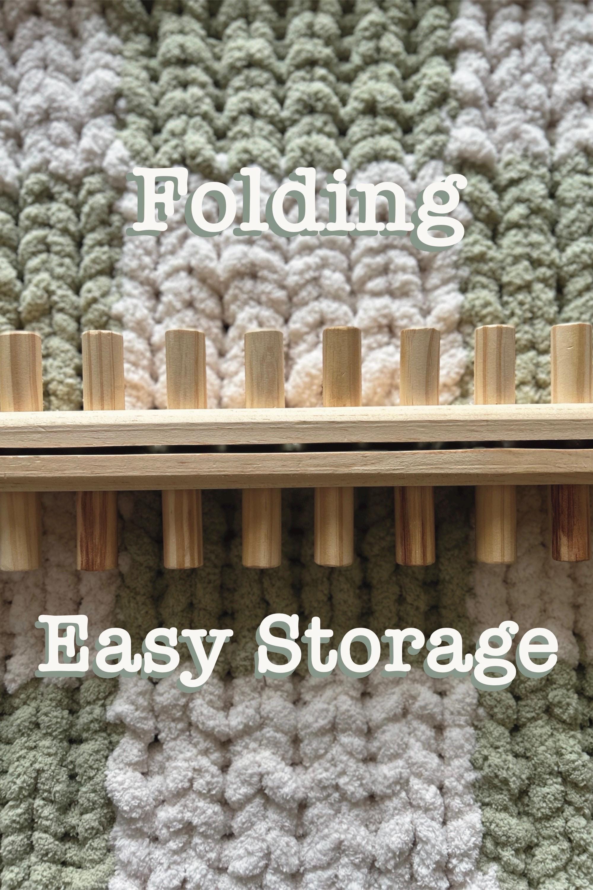 Blanket Loom for Chunky Yarn - Customizable Knitting Loom - Foldable and portable