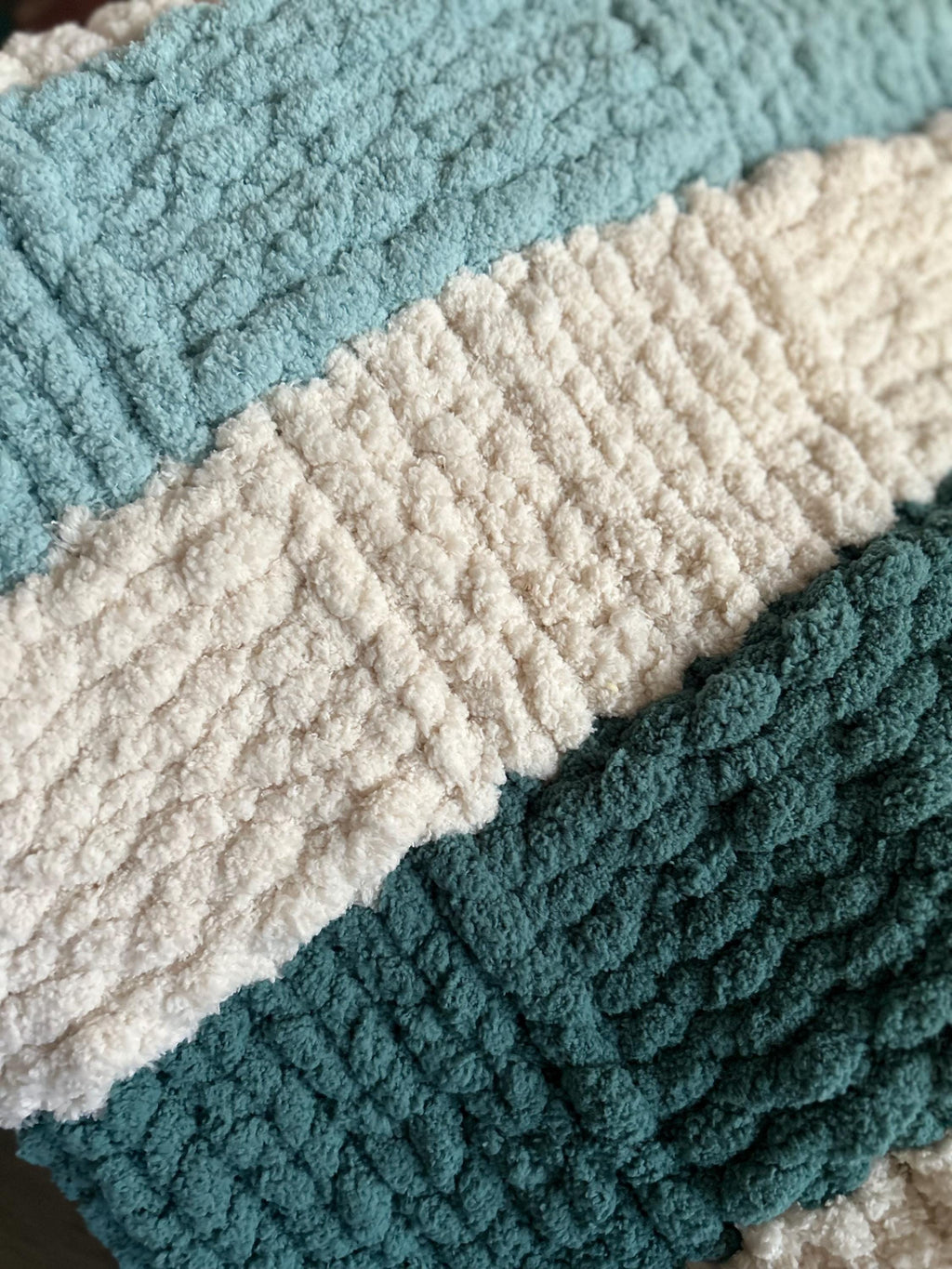 Basket Weave Gradient- Finger Knit Pattern – Finger and Loom (PDF Download)