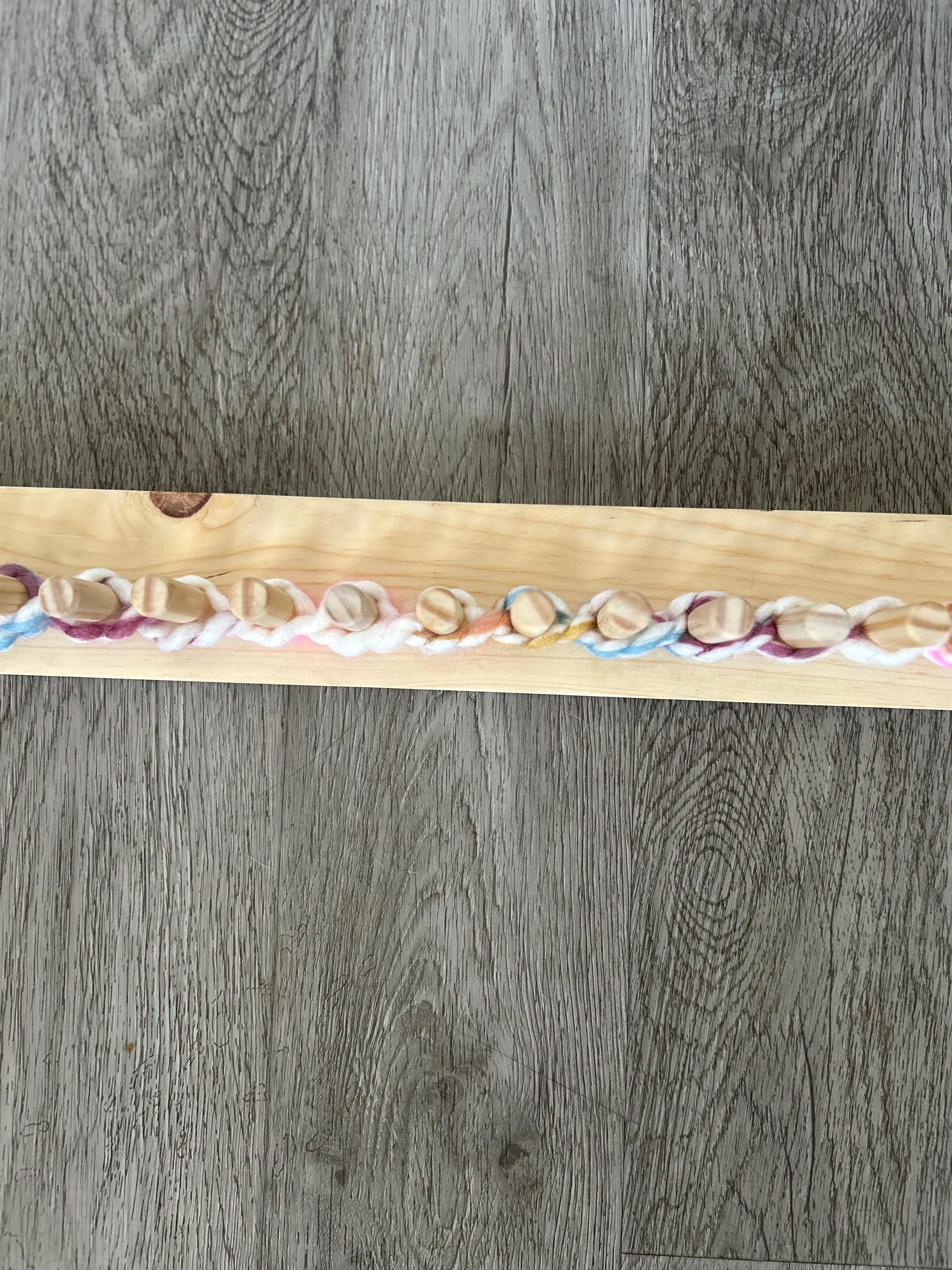 Blanket Loom for Bulky 6 Yarn - Customizable Knitting Loom - Foldable and portable