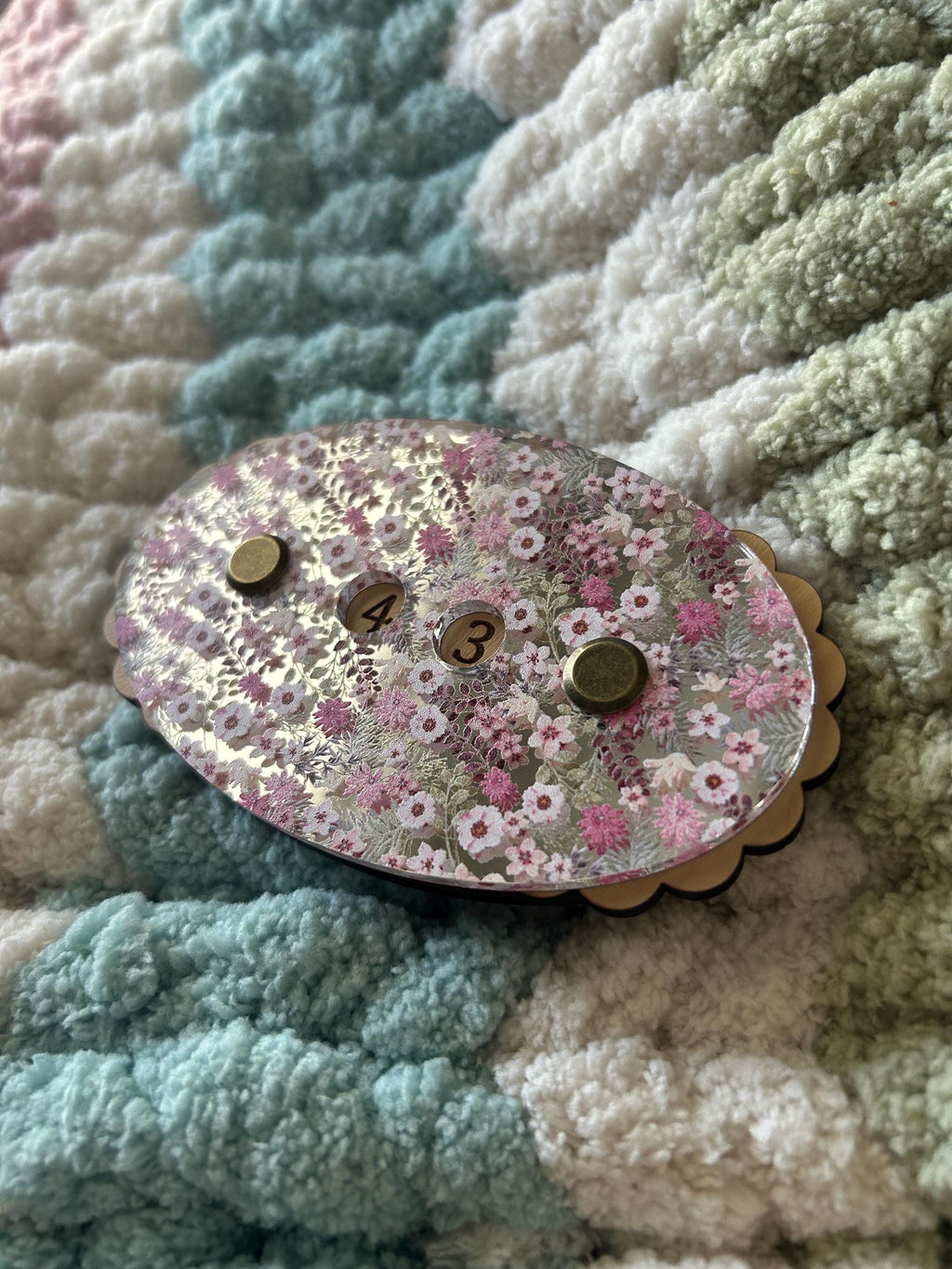 Row Counter for Knitting and Crochet Mirrored Pink Flowers