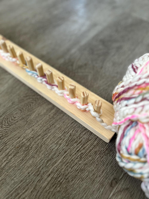 Blanket Loom for Bulky 6 Yarn - Customizable Knitting Loom - Foldable and portable