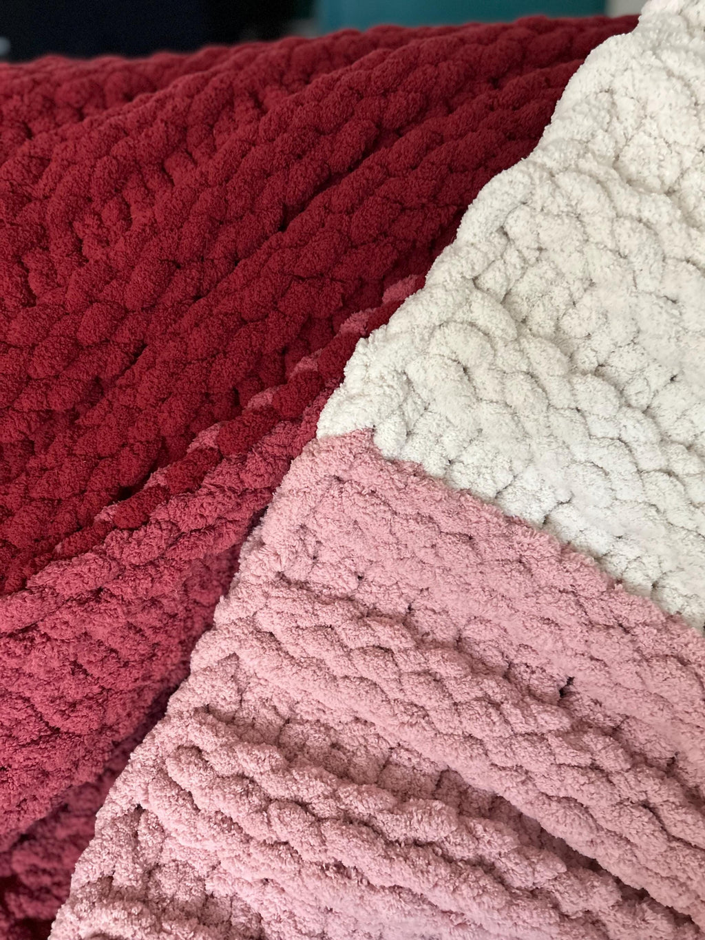 The Ridge Blanket - Finger Knit Pattern – Finger and Loom (PDF Download)